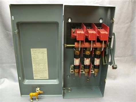 square d 200 amp plug fuse box 